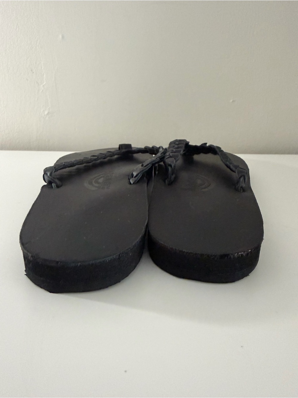 Rainbow Twisted Sister Black Braided Leather Flip Flops like new women 9.5-10.5 - Picture 5 of 9